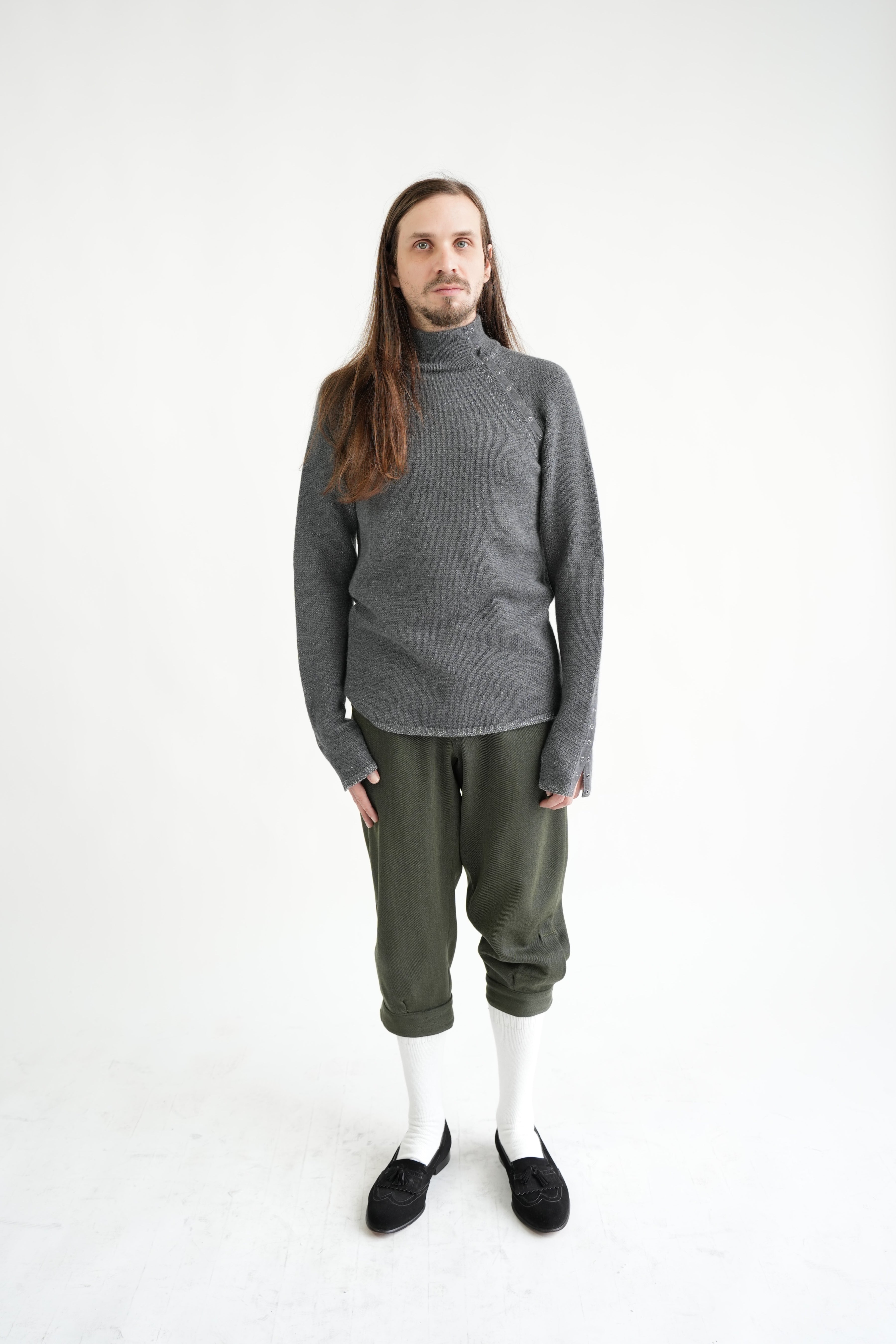 Early 2000s Armani Exchange shoulder snap knit