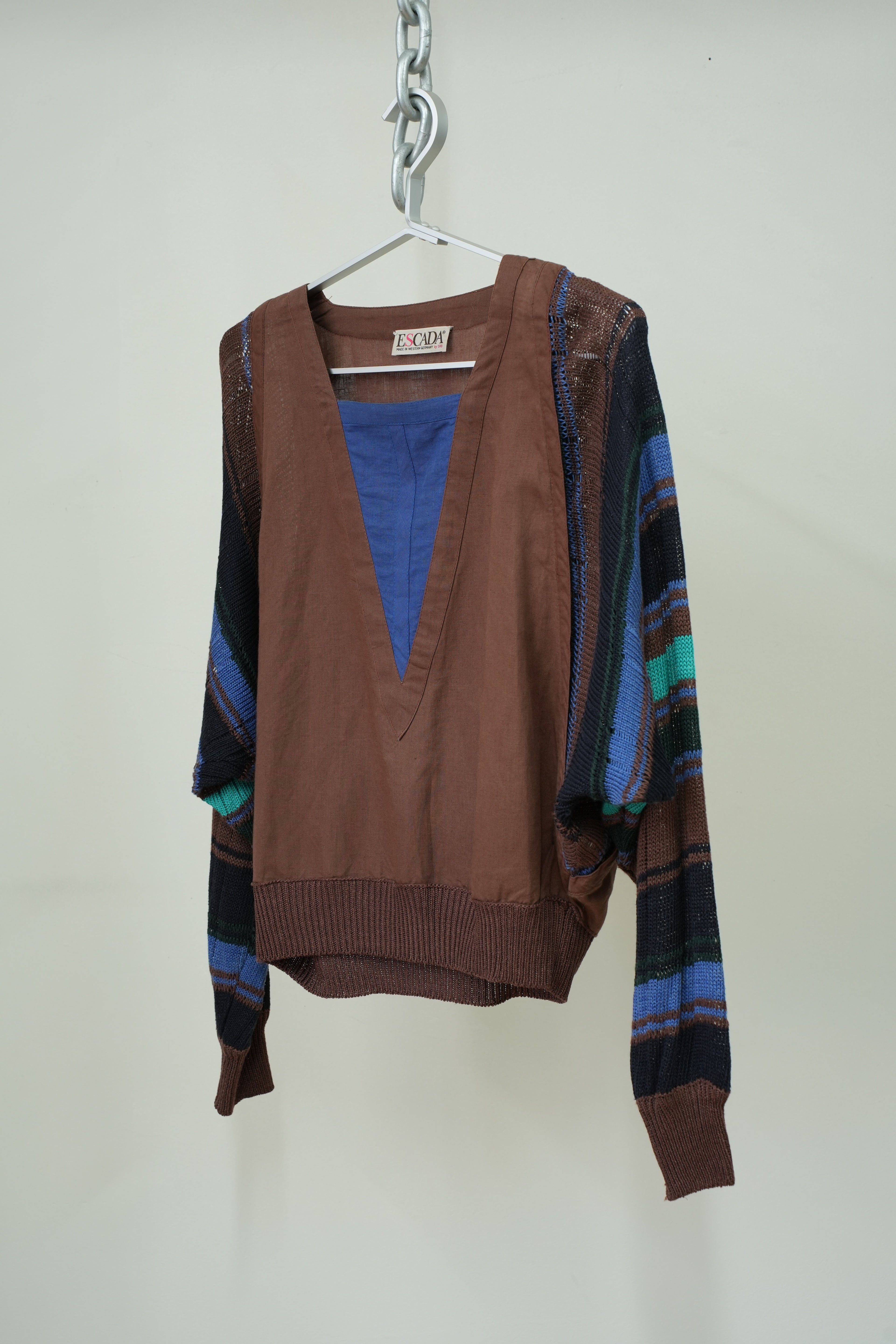 1980s Escada Textual Mixed Design Dolman Sleeve V-Neck Top